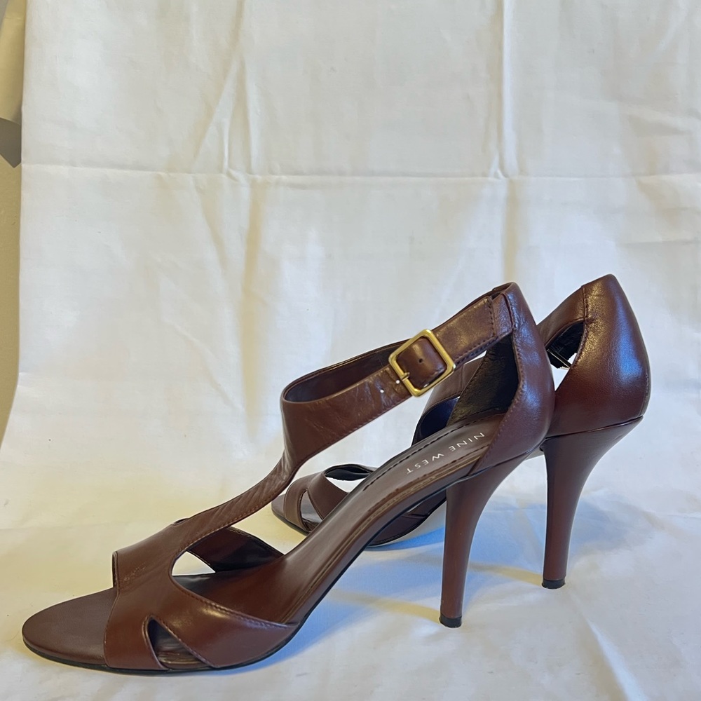 Nine West LikeNew T-strap Heels Sandals - Brown - 10M